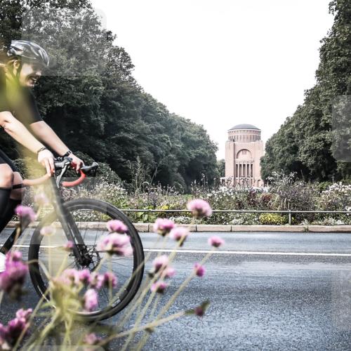 13.09.2026 - Stadtparktriathlon H.Heesch http://msf.ph/oto/10348383 13.09.2026 11:22:34 Radfahren 590, 748, 828 meine-sportfotos.de