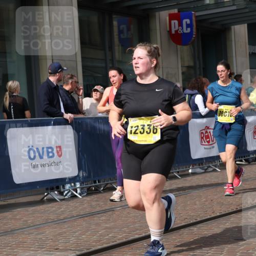 13.09.2026 - 21. swb-Marathon Bremen Strokosch-Dieckow http://msf.ph/oto/10348395 13.09.2026 11:11:30 Ziel 10155, 10552, 10582, 10616, 11239, 11927, 12082, 12286, 12336, 12553, 10155, 10419, 10510, 10511, 10546, 10611, 10977, 11036, 11062, 11216, 11231, 11289, 11458, 11533, 11679, 11702, 11745, 11870, 12126, 12148, 12220, 12311, 12396, 12464, 12508 meine-sportfotos.de