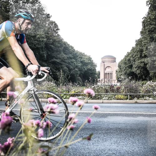 13.09.2026 - Stadtparktriathlon H.Heesch http://msf.ph/oto/10348420 13.09.2026 11:23:04 Radfahren 634, 698, 732 meine-sportfotos.de
