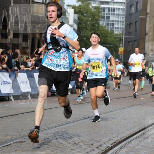 13.09.2026 - 21. swb-Marathon Bremen Strokosch-Dieckow http://msf.ph/oto/10348471 13.09.2026 10:53:53 Ziel 10141, 10222, 10227, 10478, 10479, 10626, 10821, 10838, 10845, 10886, 10905, 11168, 11242, 11379, 11446, 11502, 11590, 11800, 12056, 12119, 12308, 12331, 12341, 13597, 10579, 10822, 10947, 11010, 11206, 11290, 12075, 12244, 12356, 12435, 13531 meine-sportfotos.de