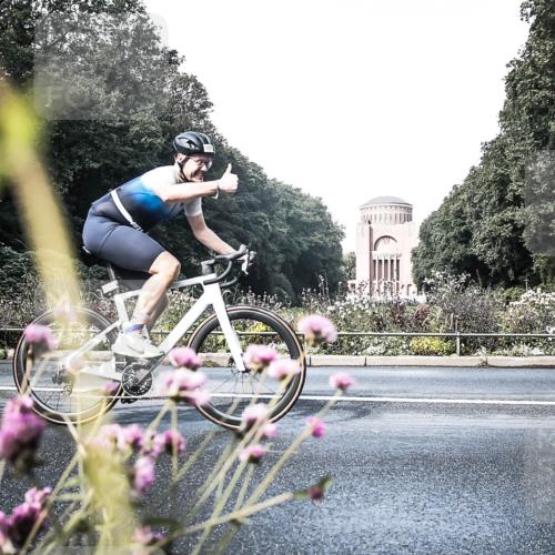 13.09.2026 - Stadtparktriathlon H.Heesch http://msf.ph/oto/10348521 13.09.2026 11:23:57 Radfahren 601, 677, 729, 744 meine-sportfotos.de