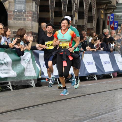 13.09.2026 - 21. swb-Marathon Bremen Strokosch-Dieckow http://msf.ph/oto/10348575 13.09.2026 10:53:56 Ziel 10141, 10174, 10222, 10227, 10478, 10479, 10626, 10821, 10838, 10845, 10886, 10905, 11242, 11446, 11502, 11590, 11800, 11950, 12056, 12119, 12308, 12331, 12341, 13597, 10822, 10947, 11010, 11290, 11329, 11361, 11765, 11998, 12356, 12435, 13531 meine-sportfotos.de