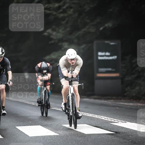 13.09.2026 - Stadtparktriathlon H.Heesch http://msf.ph/oto/10348598 13.09.2026 09:14:05 Radfahren 1, 47, 70, 75, 76, 88, 99, 133, 151 meine-sportfotos.de