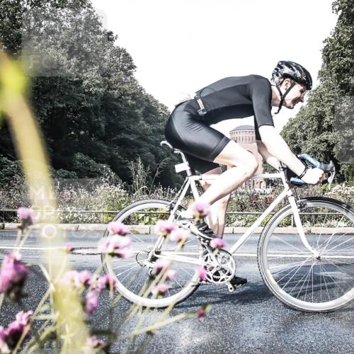 13.09.2026 - Stadtparktriathlon H.Heesch http://msf.ph/oto/10348608 13.09.2026 11:24:50 Radfahren 606, 662 meine-sportfotos.de