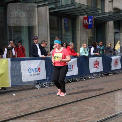 13.09.2026 - 21. swb-Marathon Bremen Strokosch-Dieckow http://msf.ph/oto/10348633 13.09.2026 11:11:47 Ziel 10490, 10582, 11052, 11585, 11633, 12012, 10155, 10510, 10511, 10546, 10552, 10616, 10977, 11239, 11289, 11533, 11702, 11927, 12082, 12220, 12286, 12311, 12336, 12508, 12553 meine-sportfotos.de
