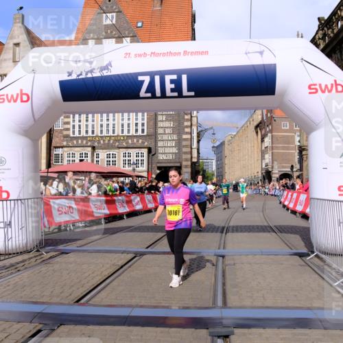 13.09.2026 - 21. swb-Marathon Bremen Tim E. http://msf.ph/oto/10348635 13.09.2026 11:20:48 Ziel 10161, 11296, 11529, 11530, 11541, 11675, 11980, 12285, 12316, 12317 meine-sportfotos.de