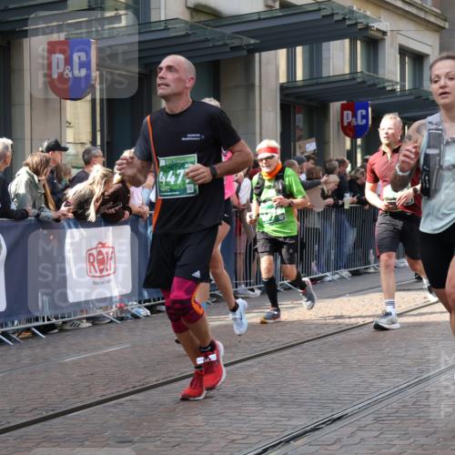 13.09.2026 - 21. swb-Marathon Bremen Strokosch-Dieckow http://msf.ph/oto/10348666 13.09.2026 13:30:58 Ziel 217, 1398, 1627, 2244, 2513, 2602, 2707, 2802, 3152, 3343, 3392, 3396, 3579, 3762, 3800, 4477, 4647, 5375, 5504, 5673, 5720, 5765, 5846, 5979, 6147, 6419, 6619, 6732, 6968, 7001, 7296, 7359, 7637, 7798, 7812, 7882, 8035, 8097, 8339, 8342, 8382, 8726, 9147, 9274, 9337, 9822, 9969, 9977, 13066, 244, 800, 834, 1189, 1479, 1533, 1771, 1841, 1926, 1941, 2369, 2452, 2723, 2902, 2985, 3360, 4251, 4342, 4757, 4920, 5600, 5681, 5802, 6307, 7198, 7760, 7798, 8543 meine-sportfotos.de