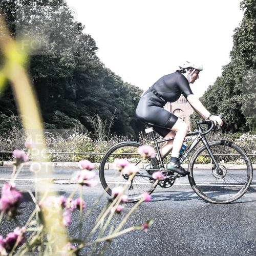 13.09.2026 - Stadtparktriathlon H.Heesch http://msf.ph/oto/10348668 13.09.2026 11:25:14 Radfahren 736, 770, 819 meine-sportfotos.de