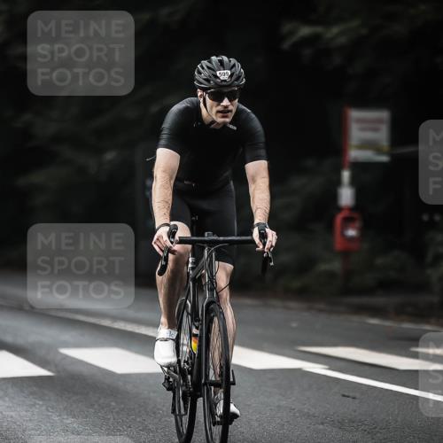 13.09.2026 - Stadtparktriathlon H.Heesch http://msf.ph/oto/10348693 13.09.2026 10:59:31 Radfahren 481, 599, 626 meine-sportfotos.de