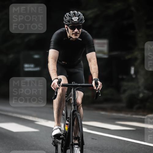 13.09.2026 - Stadtparktriathlon H.Heesch http://msf.ph/oto/10348700 13.09.2026 10:59:32 Radfahren 481, 490, 599, 626 meine-sportfotos.de
