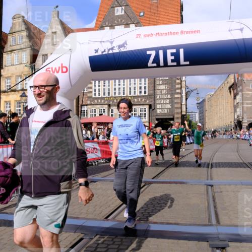 13.09.2026 - 21. swb-Marathon Bremen Tim E. http://msf.ph/oto/10348706 13.09.2026 11:20:53 Ziel 10161, 11529, 11530, 11541, 11675, 11980, 12153, 12285, 12316, 12317 meine-sportfotos.de