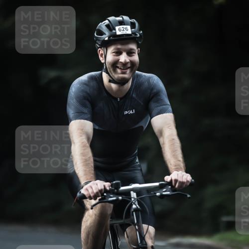 13.09.2026 - Stadtparktriathlon H.Heesch http://msf.ph/oto/10348723 13.09.2026 10:59:37 Radfahren 490, 599, 626, 629, 641, 646, 649 meine-sportfotos.de