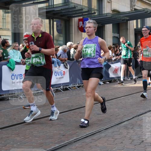 13.09.2026 - 21. swb-Marathon Bremen Strokosch-Dieckow http://msf.ph/oto/10348753 13.09.2026 13:31:00 Ziel 217, 922, 1398, 1627, 2244, 2513, 2602, 2707, 2802, 3152, 3343, 3392, 3396, 3579, 3762, 3800, 4258, 4477, 4647, 5375, 5504, 5673, 5720, 5765, 5846, 5979, 6147, 6419, 6619, 6732, 6968, 6971, 7001, 7296, 7359, 7637, 7812, 7882, 8035, 8097, 8239, 8339, 8342, 8382, 8726, 9147, 9155, 9274, 9337, 9822, 9969, 9977, 13066, 244, 800, 834, 1189, 1479, 1533, 1771, 1841, 1926, 1941, 2369, 2902, 2985, 3360, 3800, 4251, 4920, 5600, 5681, 5802, 6307, 7198, 7760, 7798, 8543 meine-sportfotos.de