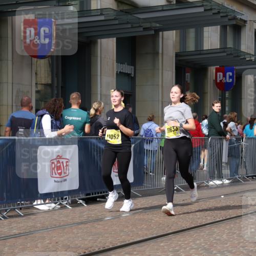 13.09.2026 - 21. swb-Marathon Bremen Strokosch-Dieckow http://msf.ph/oto/10348757 13.09.2026 11:12:04 Ziel 10213, 10406, 10414, 10909, 11052, 11090, 11633, 11716, 12012, 12327, 10490, 10582, 10616, 11585 meine-sportfotos.de