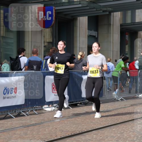 13.09.2026 - 21. swb-Marathon Bremen Strokosch-Dieckow http://msf.ph/oto/10348787 13.09.2026 11:12:05 Ziel 10213, 10406, 10414, 10909, 11052, 11090, 11633, 11716, 12012, 12327, 10490, 10582, 11585, 12012 meine-sportfotos.de