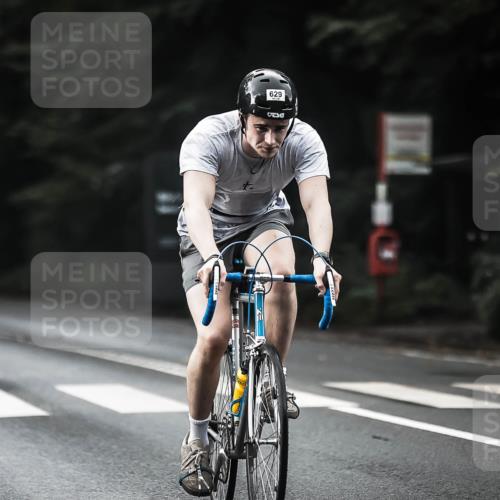 13.09.2026 - Stadtparktriathlon H.Heesch http://msf.ph/oto/10348801 13.09.2026 10:59:43 Radfahren 469, 490, 550, 584, 629, 641, 646, 649 meine-sportfotos.de