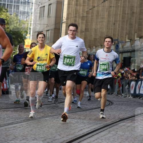 13.09.2026 - 21. swb-Marathon Bremen Strokosch-Dieckow http://msf.ph/oto/10348813 13.09.2026 13:28:49 Ziel 178, 210, 613, 1239, 1380, 1914, 2047, 2764, 3028, 3294, 3597, 4250, 5683, 6914, 6957, 8429, 8483, 8570, 8938, 9064, 9176, 9549, 430, 565, 687, 722, 725, 936, 1014, 1274, 1688, 2223, 2378, 2851, 3419, 3665, 3938, 5225, 5267, 5531, 5691, 5865, 6099, 6817, 6937, 6955, 7134, 8984, 8985, 9562, 13174 meine-sportfotos.de