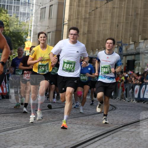 13.09.2026 - 21. swb-Marathon Bremen Strokosch-Dieckow http://msf.ph/oto/10348831 13.09.2026 13:28:49 Ziel 178, 210, 613, 1239, 1380, 1914, 2047, 2764, 3028, 3294, 3597, 4250, 5683, 6914, 6957, 8429, 8483, 8570, 8938, 9064, 9176, 9549, 430, 565, 687, 722, 725, 936, 1014, 1274, 1688, 2223, 2378, 2851, 3419, 3665, 3938, 5225, 5267, 5531, 5691, 5865, 6099, 6817, 6937, 6955, 7134, 8984, 8985, 9562, 13174 meine-sportfotos.de