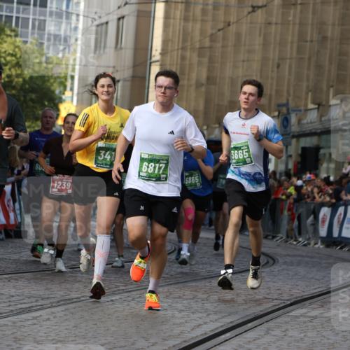 13.09.2026 - 21. swb-Marathon Bremen Strokosch-Dieckow http://msf.ph/oto/10348875 13.09.2026 13:28:49 Ziel 178, 210, 613, 1239, 1380, 1914, 2047, 2764, 3028, 3294, 3597, 4250, 5683, 6914, 6957, 8429, 8483, 8570, 8938, 9064, 9176, 9549, 430, 565, 687, 722, 725, 936, 1014, 1274, 1688, 2223, 2378, 2851, 3419, 3665, 3938, 5225, 5267, 5531, 5691, 5865, 6099, 6817, 6937, 6955, 7134, 8984, 8985, 9562, 13174 meine-sportfotos.de