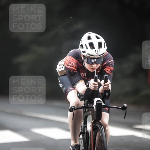 13.09.2026 - Stadtparktriathlon H.Heesch http://msf.ph/oto/10348882 13.09.2026 09:14:37 Radfahren 23, 81, 123, 178, 201 meine-sportfotos.de