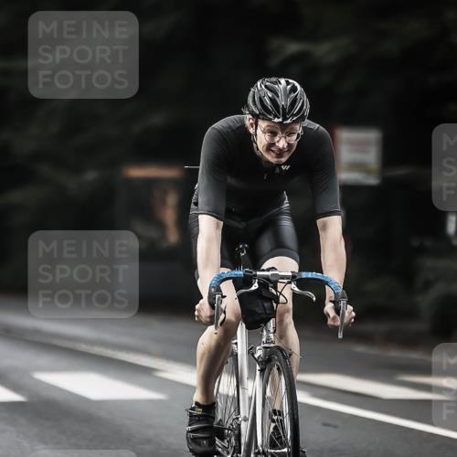 13.09.2026 - Stadtparktriathlon H.Heesch http://msf.ph/oto/10348901 13.09.2026 10:59:51 Radfahren 451, 469, 518, 550, 575, 584, 606, 662, 678, 699 meine-sportfotos.de