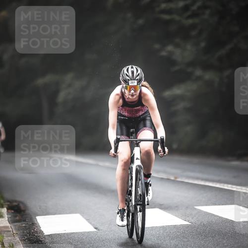 13.09.2026 - Stadtparktriathlon H.Heesch http://msf.ph/oto/10348902 13.09.2026 09:14:40 Radfahren 81, 178, 201 meine-sportfotos.de