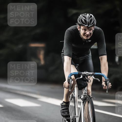 13.09.2026 - Stadtparktriathlon H.Heesch http://msf.ph/oto/10348904 13.09.2026 10:59:51 Radfahren 451, 469, 518, 550, 575, 584, 606, 662, 678, 699 meine-sportfotos.de