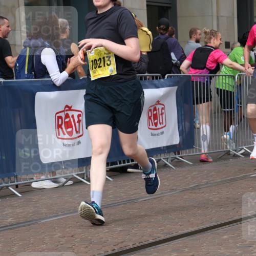 13.09.2026 - 21. swb-Marathon Bremen Strokosch-Dieckow http://msf.ph/oto/10348905 13.09.2026 11:12:15 Ziel 10213, 10354, 10406, 10414, 10743, 10874, 10875, 10909, 11090, 11657, 11716, 12234, 12327, 12497, 10414, 10490, 10582, 11052, 11585, 11633, 12012 meine-sportfotos.de