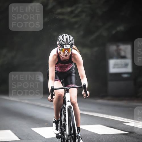 13.09.2026 - Stadtparktriathlon H.Heesch http://msf.ph/oto/10348920 13.09.2026 09:14:40 Radfahren 81, 178, 201 meine-sportfotos.de