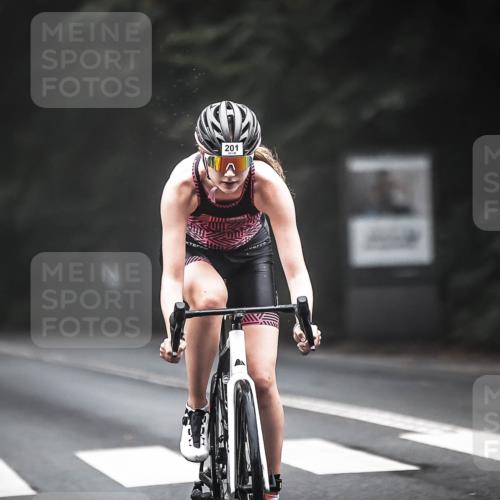 13.09.2026 - Stadtparktriathlon H.Heesch http://msf.ph/oto/10348923 13.09.2026 09:14:40 Radfahren 81, 178, 201 meine-sportfotos.de