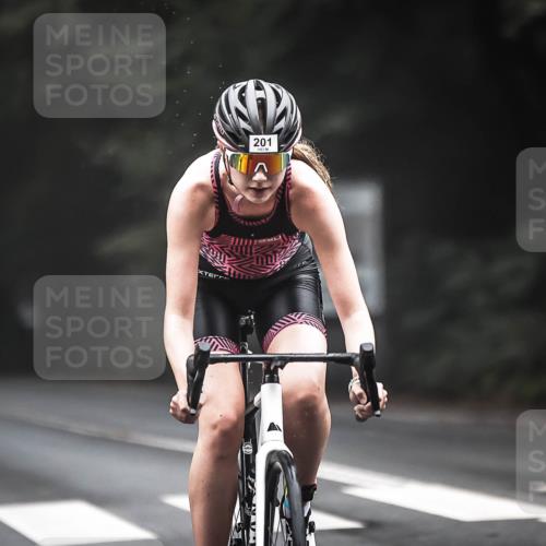 13.09.2026 - Stadtparktriathlon H.Heesch http://msf.ph/oto/10348929 13.09.2026 09:14:40 Radfahren 81, 178, 201 meine-sportfotos.de
