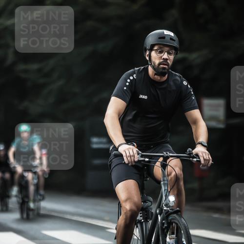 13.09.2026 - Stadtparktriathlon H.Heesch http://msf.ph/oto/10348980 13.09.2026 10:59:58 Radfahren 366, 387, 451, 518, 555, 562, 568, 575, 662, 678, 697, 699 meine-sportfotos.de