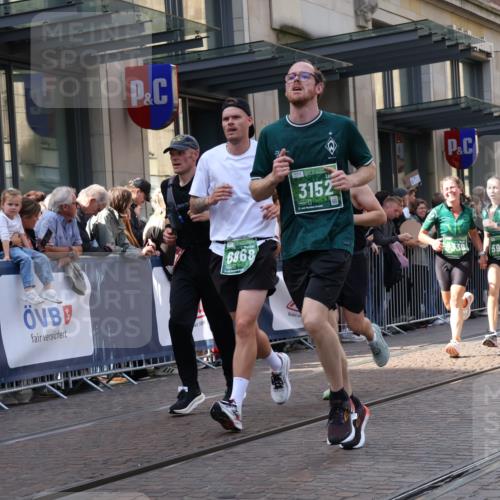 13.09.2026 - 21. swb-Marathon Bremen Strokosch-Dieckow http://msf.ph/oto/10349017 13.09.2026 13:31:07 Ziel 217, 922, 1600, 1627, 2244, 2602, 2707, 3152, 3343, 3392, 3396, 3579, 3762, 3859, 4258, 4273, 4477, 4692, 4889, 5375, 5504, 5673, 5720, 5765, 5979, 6039, 6147, 6581, 6619, 6968, 6971, 7001, 7032, 7296, 7812, 8035, 8042, 8097, 8205, 8239, 8339, 8342, 8364, 8495, 8522, 8726, 9147, 9155, 9293, 9337, 9822, 9903, 13066, 217, 244, 1189, 1398, 1479, 2513, 2802, 2902, 3360, 3800, 4251, 5600, 5681, 5802, 6307, 7198, 7760, 7798, 8543 meine-sportfotos.de