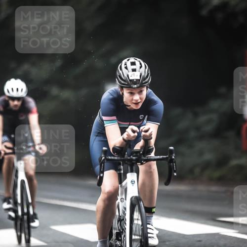 13.09.2026 - Stadtparktriathlon H.Heesch http://msf.ph/oto/10349028 13.09.2026 09:15:08 Radfahren 9, 29, 142, 163, 203 meine-sportfotos.de