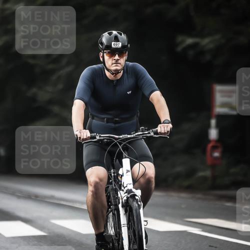 13.09.2026 - Stadtparktriathlon H.Heesch http://msf.ph/oto/10349032 13.09.2026 11:00:03 Radfahren 366, 375, 387, 451, 482, 543, 555, 562, 568, 662, 697 meine-sportfotos.de