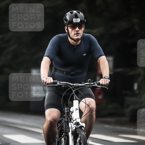 13.09.2026 - Stadtparktriathlon H.Heesch http://msf.ph/oto/10349040 13.09.2026 11:00:03 Radfahren 366, 375, 387, 451, 482, 543, 555, 562, 568, 662, 697 meine-sportfotos.de