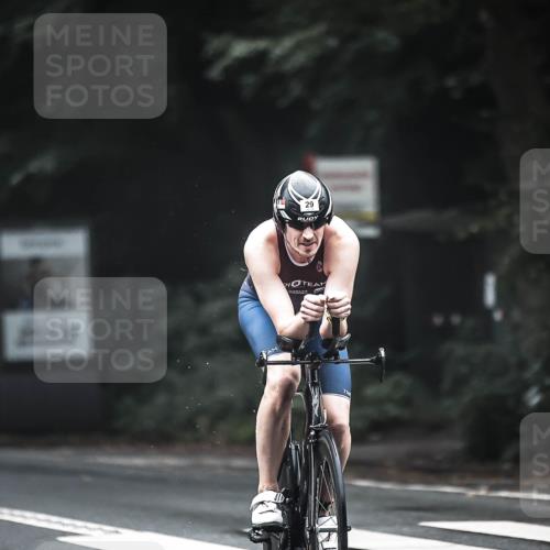 13.09.2026 - Stadtparktriathlon H.Heesch http://msf.ph/oto/10349052 13.09.2026 09:15:10 Radfahren 9, 29, 142, 163, 203 meine-sportfotos.de