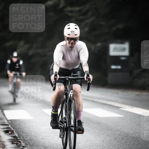 13.09.2026 - Stadtparktriathlon H.Heesch http://msf.ph/oto/10349062 13.09.2026 11:00:09 Radfahren 375, 431, 482, 489, 543, 660, 697 meine-sportfotos.de