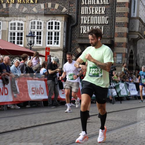 13.09.2026 - 21. swb-Marathon Bremen Strokosch-Dieckow http://msf.ph/oto/10349098 13.09.2026 13:29:00 Ziel 613, 1239, 1914, 2276, 2764, 2891, 3028, 3348, 3444, 4102, 4564, 6914, 6957, 7263, 7527, 8483, 8938, 9176, 13012, 394, 565, 687, 745, 1274, 1545, 2023, 2070, 2867, 3796, 4590, 5036, 5225, 6030, 7149, 7361, 9249, 9661 meine-sportfotos.de