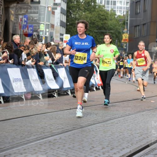 13.09.2026 - 21. swb-Marathon Bremen Strokosch-Dieckow http://msf.ph/oto/10349105 13.09.2026 10:54:05 Ziel 10141, 10174, 10222, 10227, 10255, 10478, 10684, 10685, 10708, 10838, 10845, 10905, 11242, 11446, 11489, 11502, 11596, 11950, 12119, 12331, 12341, 12405, 12492, 12515, 13597, 10359, 10577, 10749, 10996, 11099, 11118, 11329, 11361, 11476, 11765, 11843, 11989, 11998 meine-sportfotos.de