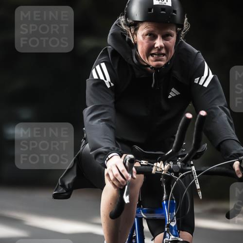 13.09.2026 - Stadtparktriathlon H.Heesch http://msf.ph/oto/10349111 13.09.2026 11:00:12 Radfahren 375, 431, 482, 489, 543, 660 meine-sportfotos.de