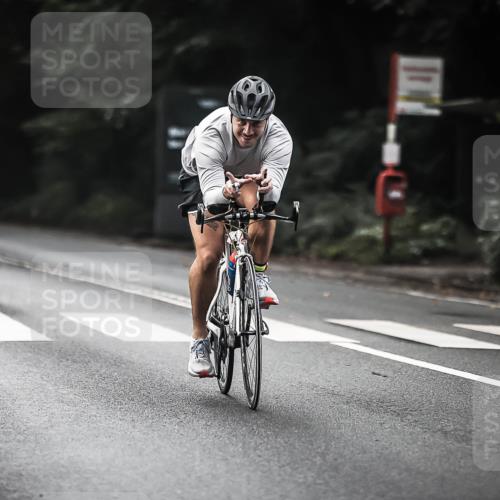 13.09.2026 - Stadtparktriathlon H.Heesch http://msf.ph/oto/10349168 13.09.2026 11:00:28 Radfahren 401, 471, 479, 553, 569, 684 meine-sportfotos.de