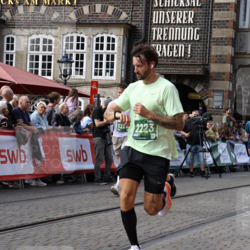 13.09.2026 - 21. swb-Marathon Bremen Strokosch-Dieckow http://msf.ph/oto/10349184 13.09.2026 13:29:00 Ziel 613, 1239, 1914, 2276, 2764, 2891, 3028, 3348, 3444, 4102, 4564, 6914, 6957, 7263, 7527, 8483, 8938, 9176, 13012, 394, 565, 687, 745, 1274, 1545, 2023, 2070, 2867, 3796, 4590, 5036, 5225, 6030, 7149, 7361, 9249, 9661 meine-sportfotos.de