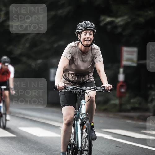 13.09.2026 - Stadtparktriathlon H.Heesch http://msf.ph/oto/10349189 13.09.2026 11:00:30 Radfahren 401, 471, 479, 569, 684 meine-sportfotos.de