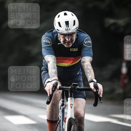 13.09.2026 - Stadtparktriathlon H.Heesch http://msf.ph/oto/10349276 13.09.2026 11:00:40 Radfahren 471, 533, 579, 581, 663 meine-sportfotos.de