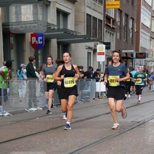 13.09.2026 - 21. swb-Marathon Bremen Strokosch-Dieckow http://msf.ph/oto/10349312 13.09.2026 11:12:28 Ziel 10354, 10483, 10743, 10874, 10875, 11090, 11606, 11657, 11671, 11832, 12050, 12234, 12423, 12497, 10213, 10406, 10414, 10909, 11052, 11633, 11716, 12012, 12327 meine-sportfotos.de