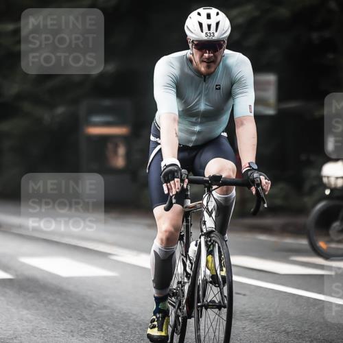 13.09.2026 - Stadtparktriathlon H.Heesch http://msf.ph/oto/10349318 13.09.2026 11:00:44 Radfahren 533, 579, 581, 663 meine-sportfotos.de