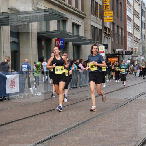 13.09.2026 - 21. swb-Marathon Bremen Strokosch-Dieckow http://msf.ph/oto/10349329 13.09.2026 11:12:28 Ziel 10354, 10483, 10743, 10874, 10875, 11090, 11606, 11657, 11671, 11832, 12050, 12234, 12423, 12497, 10213, 10406, 10414, 10909, 11052, 11633, 11716, 12012, 12327 meine-sportfotos.de