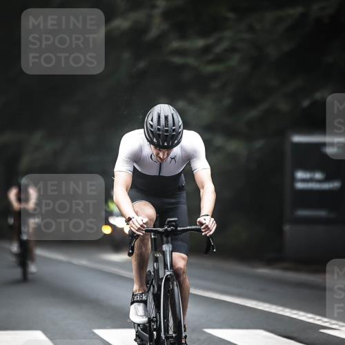 13.09.2026 - Stadtparktriathlon H.Heesch http://msf.ph/oto/10349354 13.09.2026 09:16:02 Radfahren 19, 93, 168, 189 meine-sportfotos.de