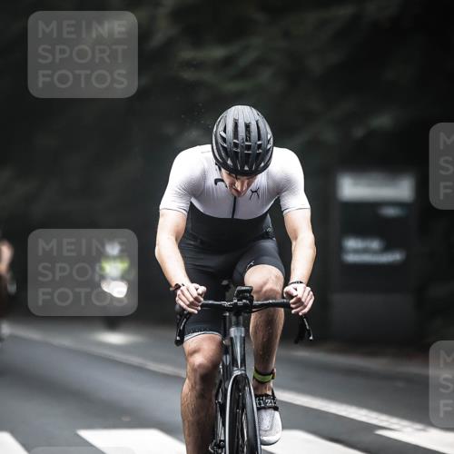 13.09.2026 - Stadtparktriathlon H.Heesch http://msf.ph/oto/10349360 13.09.2026 09:16:02 Radfahren 19, 93, 168, 189 meine-sportfotos.de